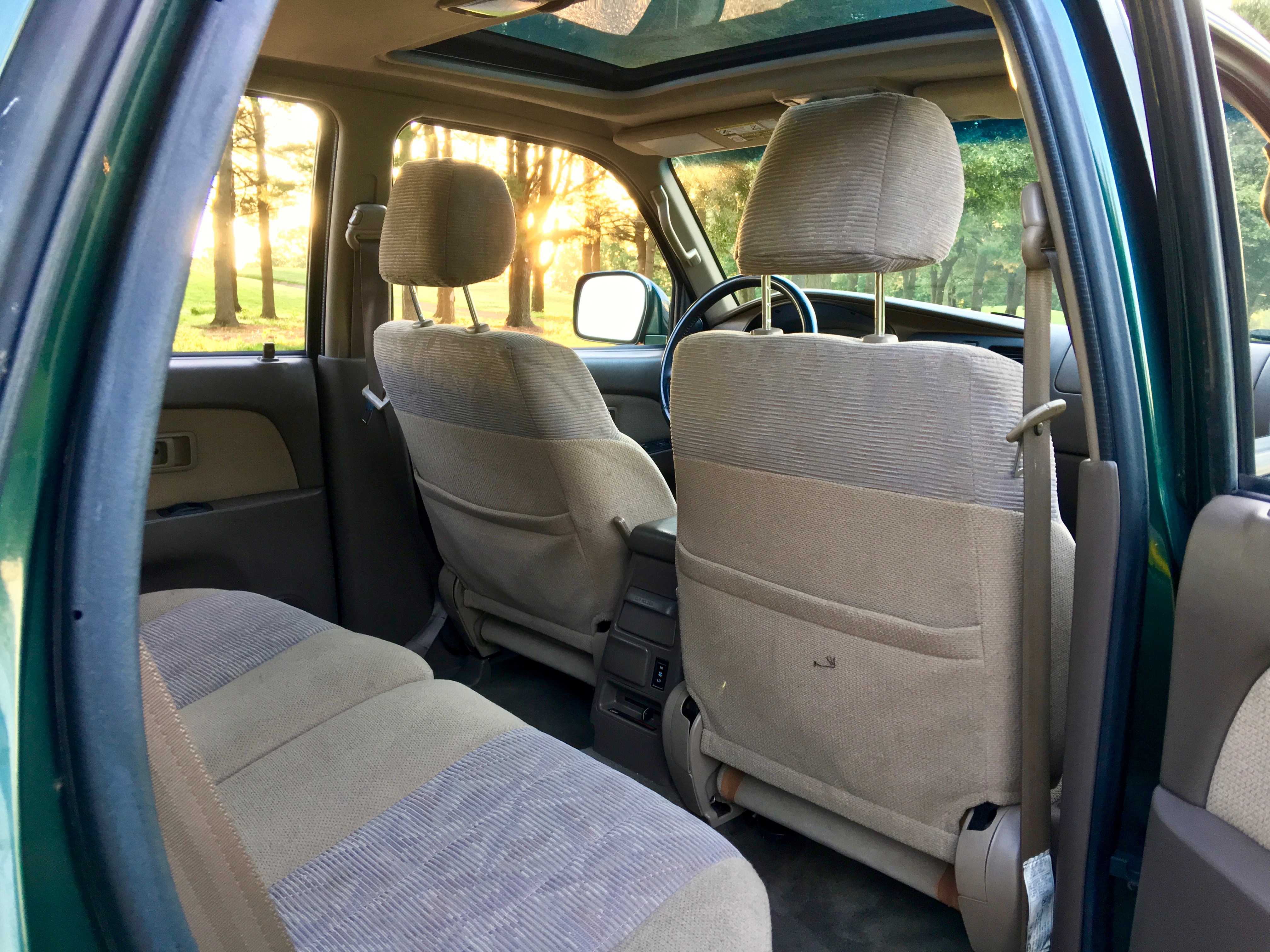 2000 Toyota 4Runner 3.4L V6 4WD 5 Speed Manual 129K - 3rd Gen - Our Pro Recon - New Clutch, Timing Belt and Waterpump, New Valve Cover Gaskets, New Spark Plugs, New Alternator, New Radiator, New Muffler and Tailpipe, New Rear Coil Springs, New Rear Shocks, New Brakes, New Tires, Frame Descaling, Applied Rust Converter Rust Mort, Sealed Frame with Fluid Film, New Bumpers - Beautiful Engine - has No Leaks — photo 32